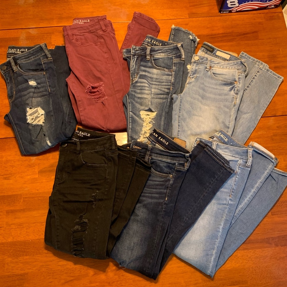 WOMANS SIZE 4 JEANS (AE&Aero)